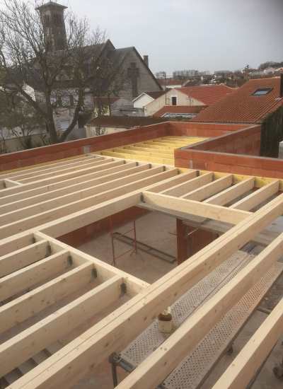 04 - plancher en bois pour construction maison à étage neuve à Les Portes en ré Charente Maritime
